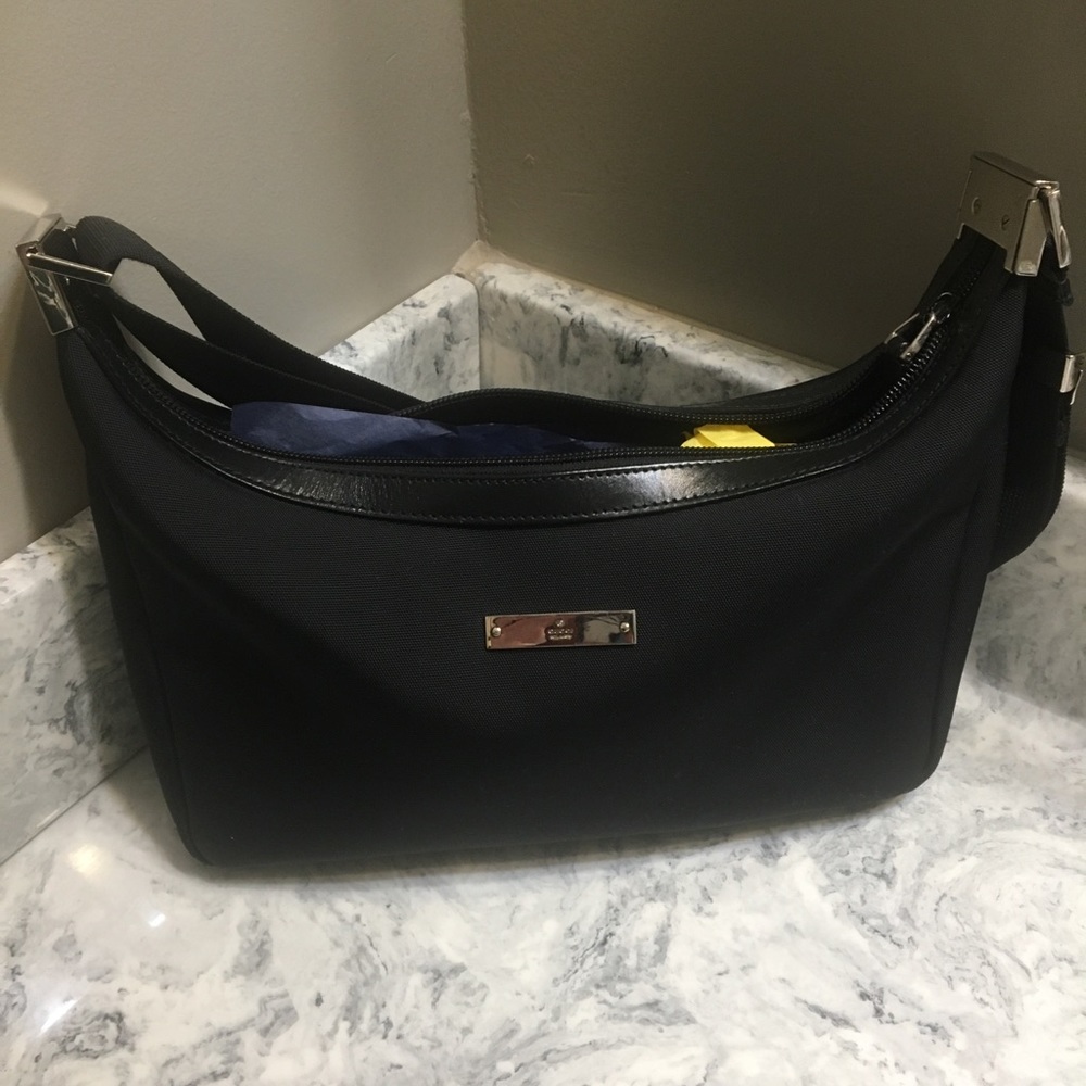 🔥 Flash SALE GUCCI Authentic handbag Today Only!!